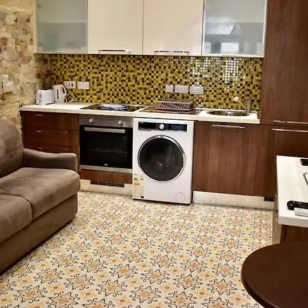 City Centre Pied-A-Terre Near Food Market And Walking Distance To Bus Terminus Valletta Exterior photo